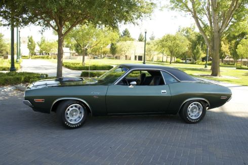 1970-dodge-challenger-rt-440-sixpack-shaker-4-speed-dana-real-e87n96-no-stripe-1