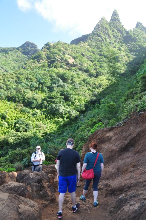 napali trail never know who you'll meet